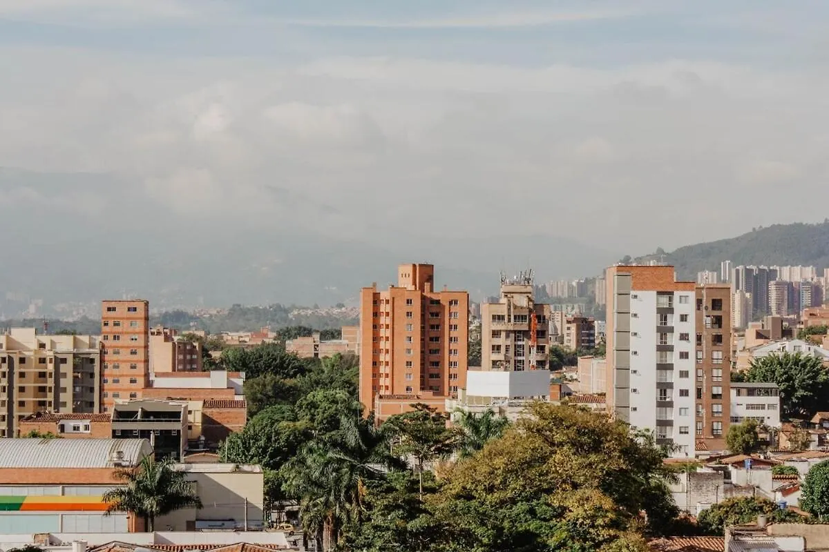 Apartment Medellin, Laureles - Luxury Penthouse, 5-Min Zona Rosa, 5 Balconies, Panoramic City Views