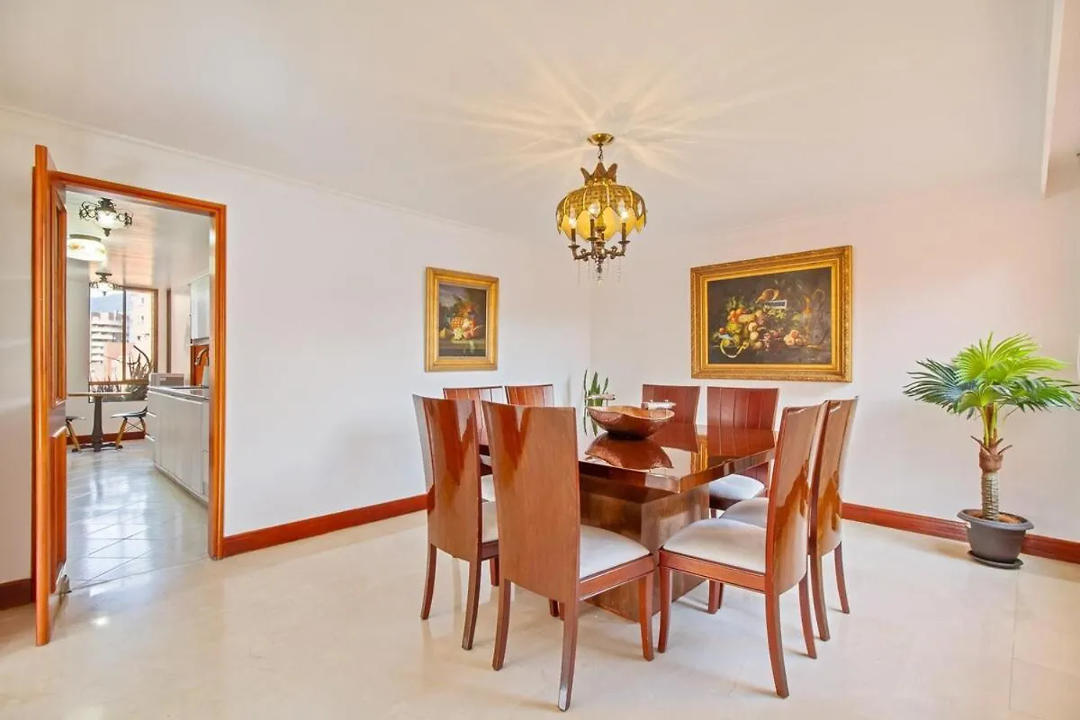 Medellin, Laureles - Luxury Penthouse, 5-Min Zona Rosa, 5 Balconies, Panoramic City Views Apartment