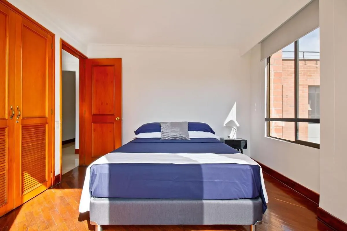 Medellin, Laureles - Luxury Penthouse, 5-Min Zona Rosa, 5 Balconies, Panoramic City Views Medellin